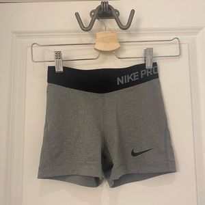 Grey Nike Pros size: XS